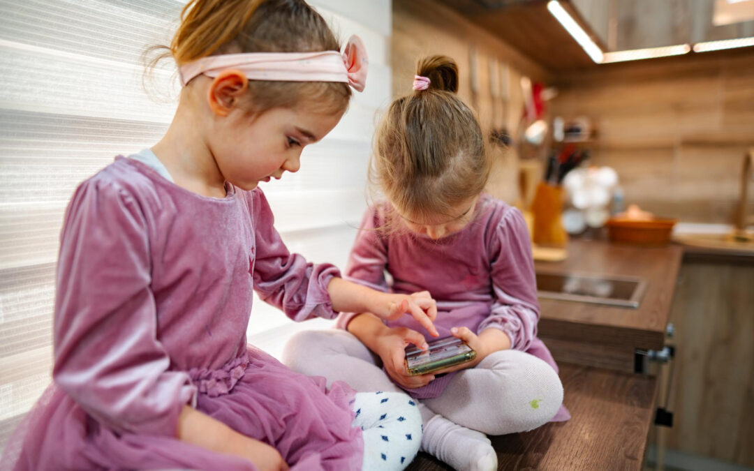 How Much Screen Time for Toddlers? A Practical Guide to Quality, Context, and Transitions
