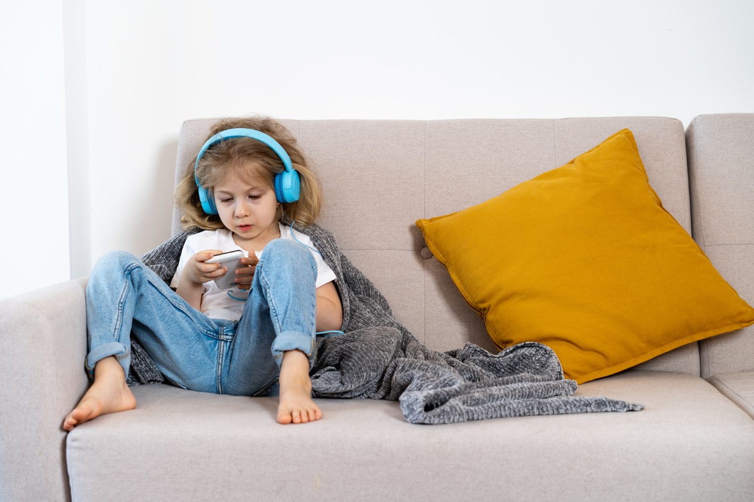 How Much Screen Time for Toddlers? A Practical Guide to Quality, Context, and Transitions 2 screen time for toddlers