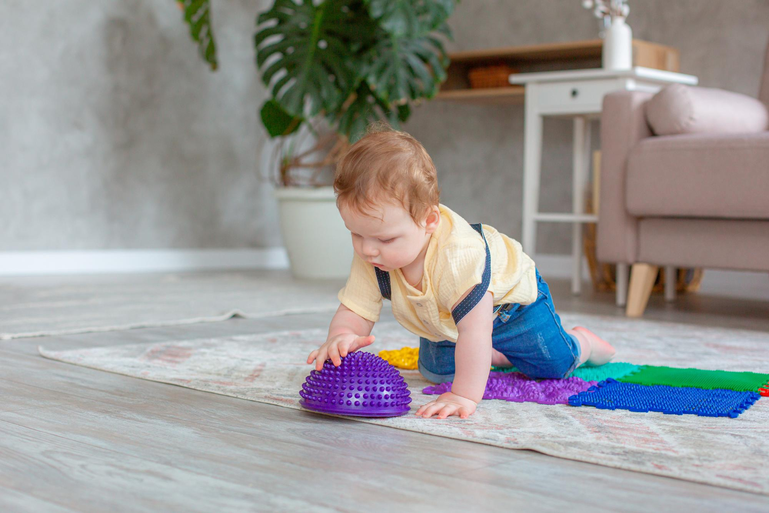 25 Toddler Activities for 2 Year Olds: Movement, Language, Pretend Play, and Mess Light Fun 2 Movement Activities